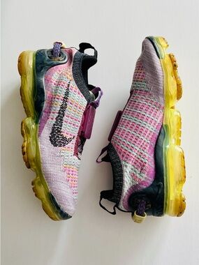 Nike Air VaporMax 2020 Flyknit Violet Ash Multicolor women’s size 6.5y
